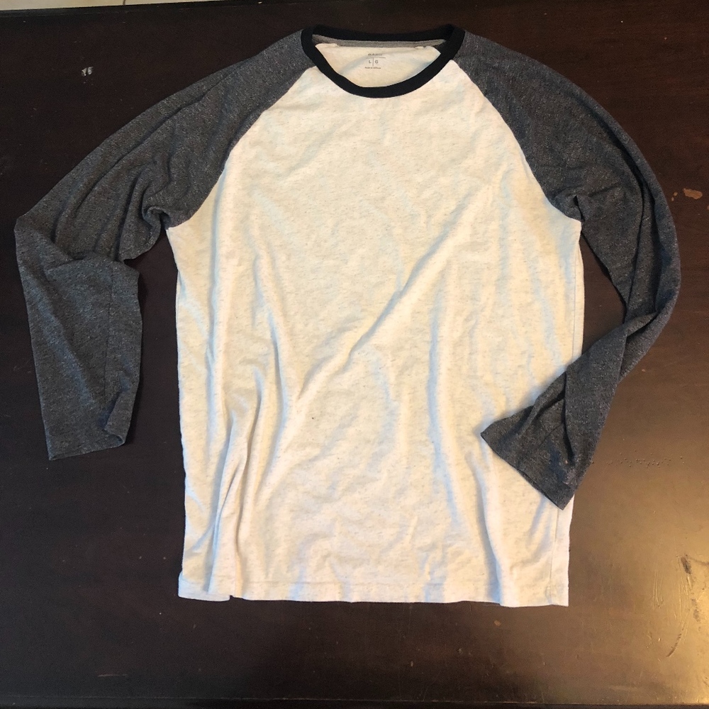 Old Navy long sleeve shirt white/dark grey sleeves